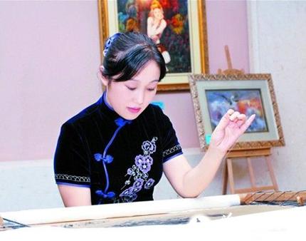 姚惠芬:从乡村小绣娘到工艺美术大师